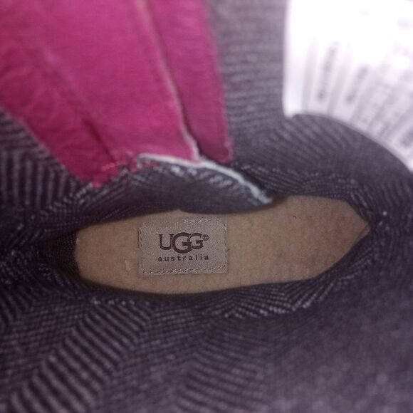 Ugg Burgundy Waterproof Rain Snow Boots Size 6 EUC - Picture 10 of 12